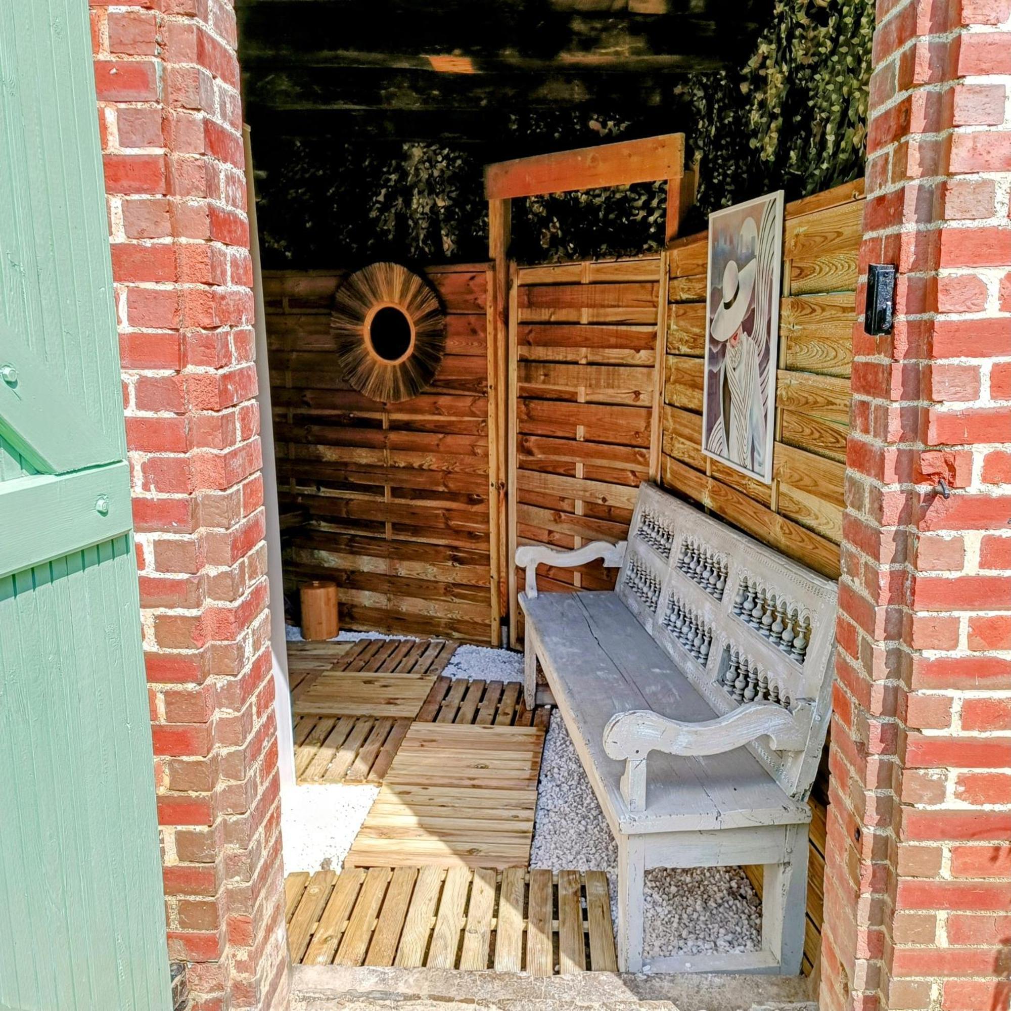 Baladous Bed & Breakfast Montgaillard-de-Salies Exterior foto